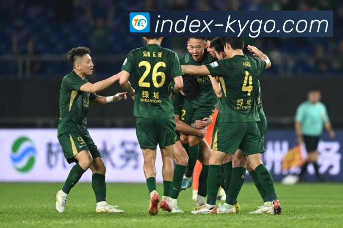 NBA常规赛焦点战火箭迎战马刺季后赛席位之争愈发白热化解析 NBA常规赛焦点战火箭迎战马刺季后赛席位之争愈发白热化解析